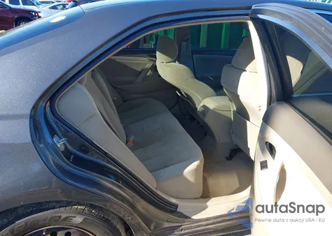 2007 Toyota Camry Le z USA, uszkodzony, nr VIN 4T1BE46K37U551502